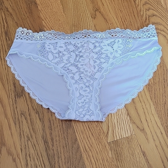 NWT Victoria's Secret Body by Victoria Bikini Panties Size Small - Picture 1 of 3